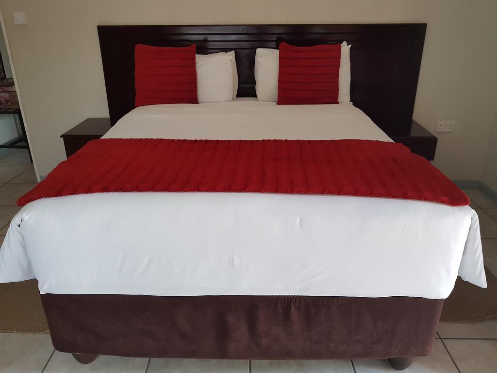 גאבורון Batho Pele Lodge מראה חיצוני תמונה